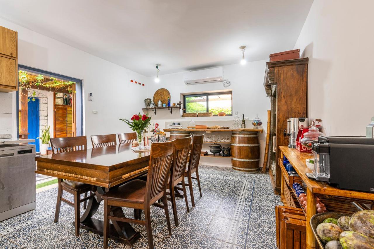 Ahuzat Shaul Seaside Bed and Breakfast Hadera Buitenkant foto