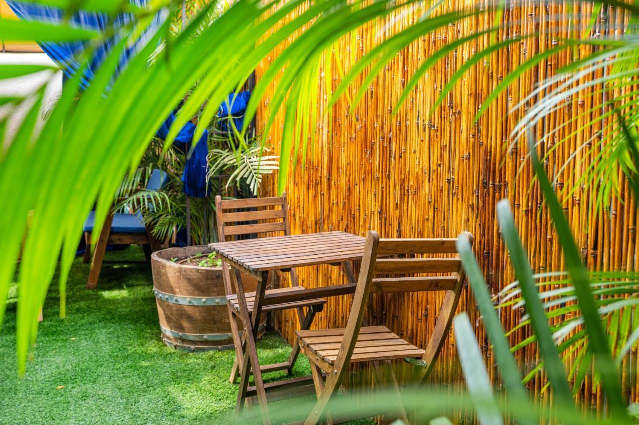 Ahuzat Shaul Seaside Bed and Breakfast Hadera Buitenkant foto