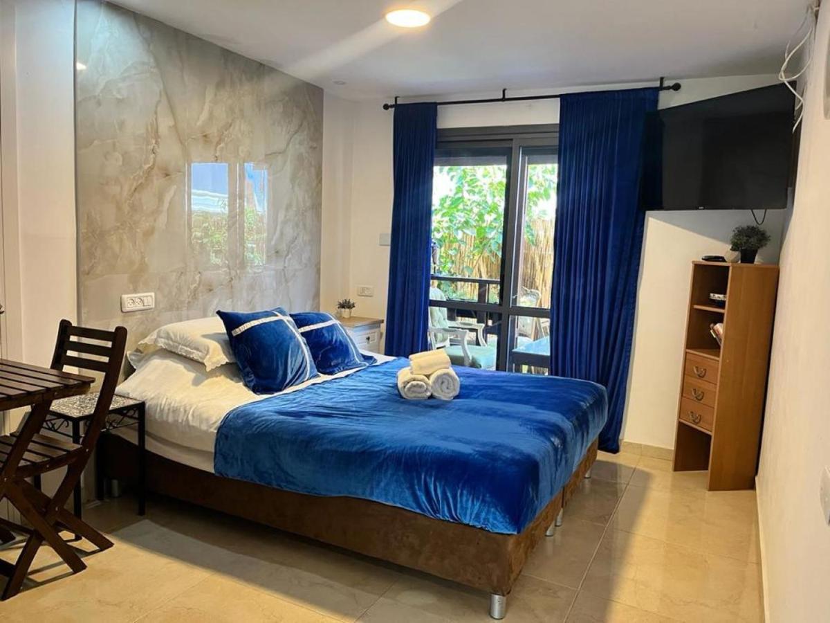 Ahuzat Shaul Seaside Bed and Breakfast Hadera Buitenkant foto