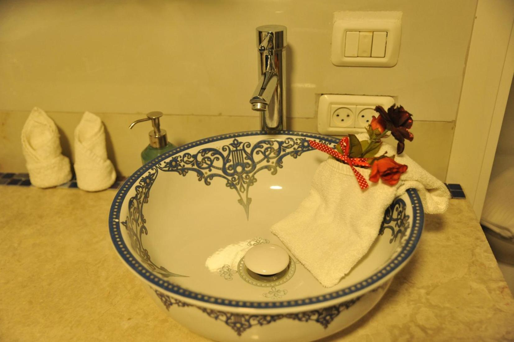 Ahuzat Shaul Seaside Bed and Breakfast Hadera Buitenkant foto