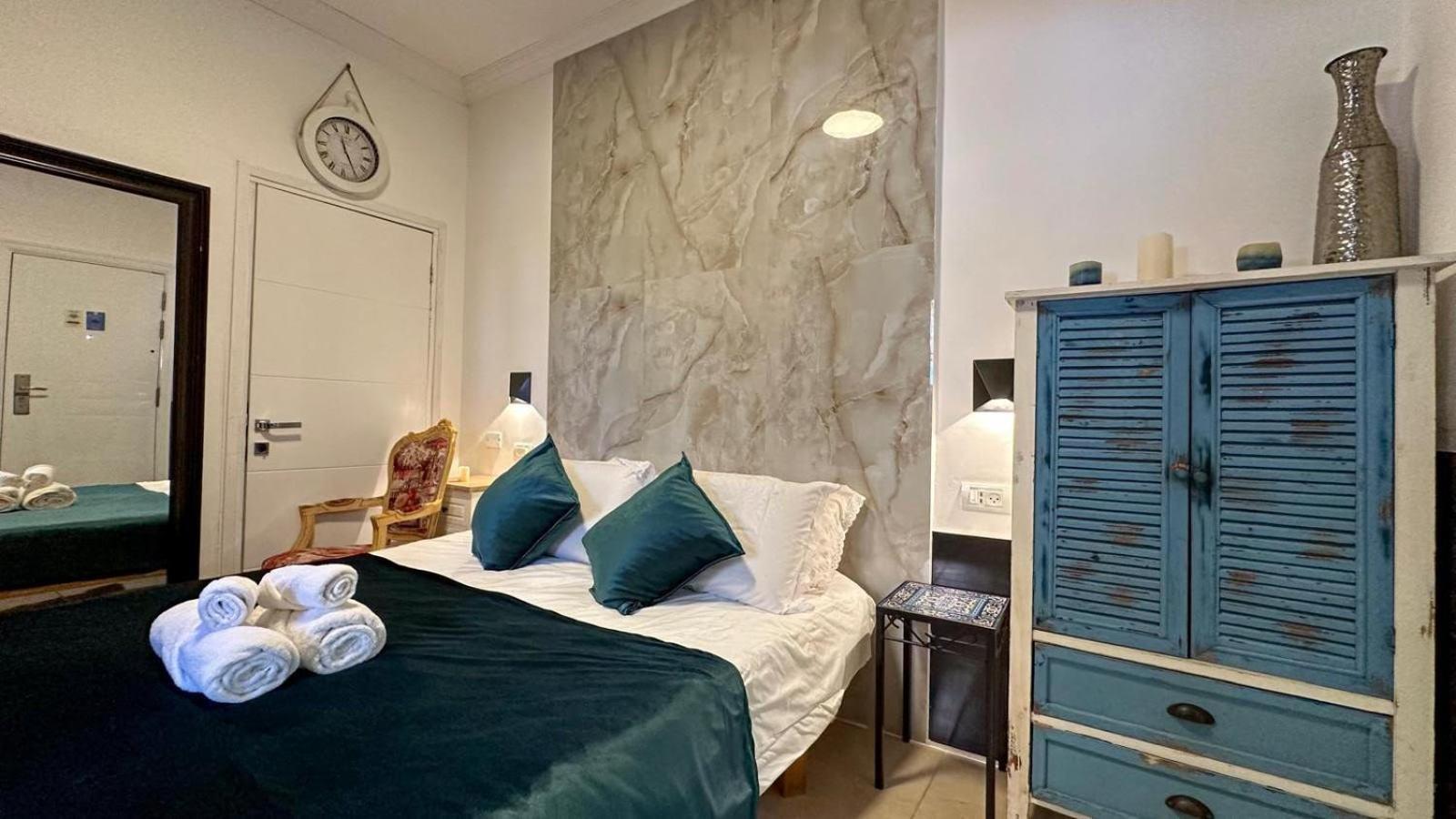 Ahuzat Shaul Seaside Bed and Breakfast Hadera Buitenkant foto